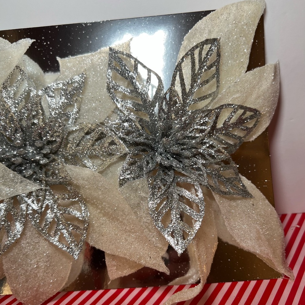 3 Elegant Large Antique White Silver Poinsettia Clip On Ornaments Christmas - Picture 6 of 9